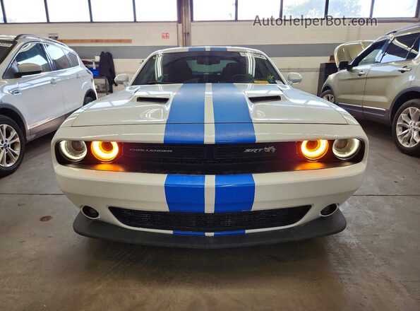 2C3CDZFJ6GH234451 2016 DODGE CHALLENGER White Vista frontal