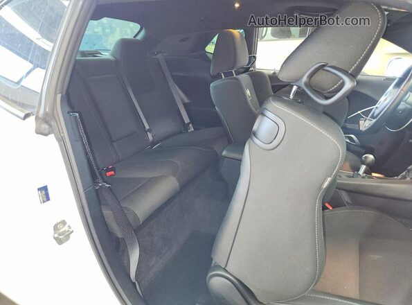 2C3CDZFJ6GH234451 2016 DODGE CHALLENGER White Vista de los asientos traseros