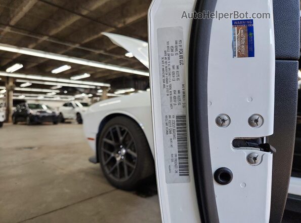 2C3CDZFJ6GH234451 2016 DODGE CHALLENGER White Vista del compartimento del motor