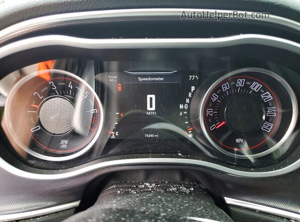 2C3CDZGG2HH622717 2017 DODGE CHALLENGER Black Instrument cluster view