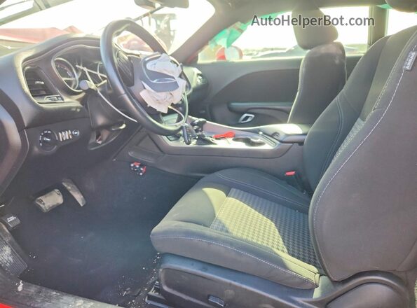 2C3CDZGG3PH544690 2023 DODGE CHALLENGER Red Front interior view