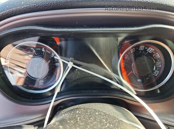 2C3CDZGG3PH544690 2023 DODGE CHALLENGER Red Instrument cluster view