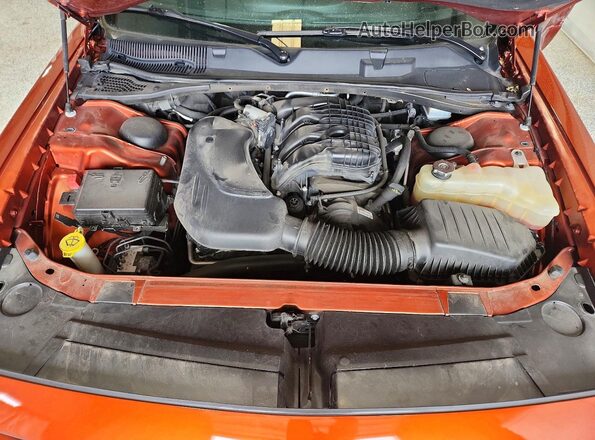 2C3CDZKG8MH587344 2021 DODGE CHALLENGER Orange Вид задньої частини салону