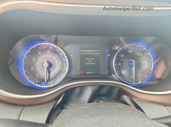 2C4RC1AG5JR247974 2018 CHRYSLER PACIFICA Белый Вид щитка приборов