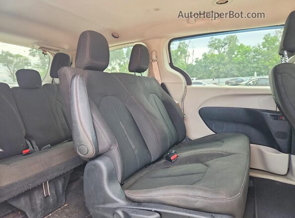2C4RC1AG5JR247974 2018 CHRYSLER PACIFICA Белый Вид задней части салона