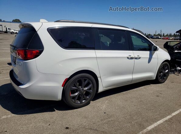 2C4RC1BG0JR228392 2018 CHRYSLER PACIFICA White Tył prawy