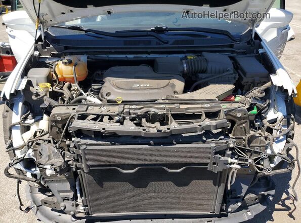 2C4RC1BG0JR228392 2018 CHRYSLER PACIFICA White Widok komory silnika