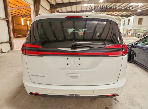 2C4RC1BG0PR616294 2023 CHRYSLER PACIFICA White Вид ззаду