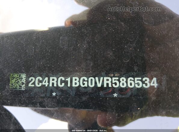 2C4RC1BG0VR586534 2027 CHRYSLER PACIFICA Blue Vista del compartimento del motor