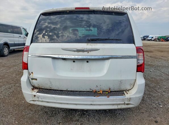 2C4RC1BG1GR198148 2016 CHRYSLER TOWN Белый Вид салона спереди