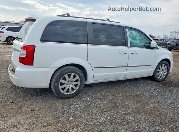 2C4RC1BG1GR198148 2016 CHRYSLER TOWN Белый Передняя правая четверть
