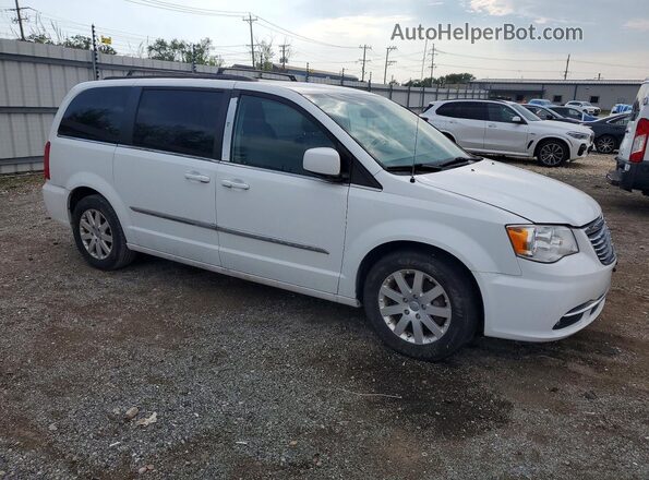 2C4RC1BG1GR198148 2016 CHRYSLER TOWN Белый Вид спереди