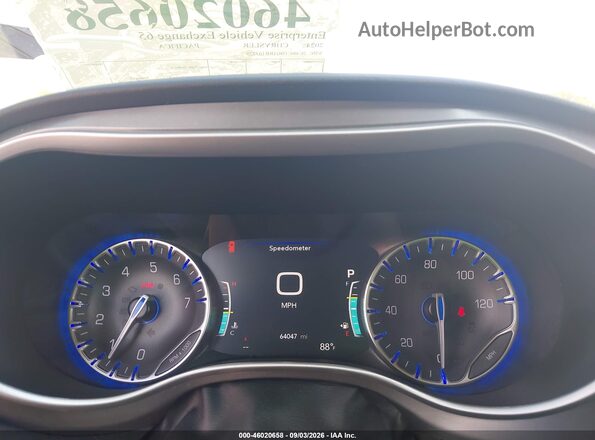 2C4RC1BG1RR163225 2024 CHRYSLER PACIFICA Blue Widok tylnych siedzeń