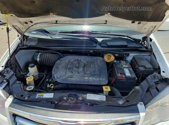 2C4RC1BG2GR140968 2016 CHRYSLER TOWN Белый Вид подкапотного пространства