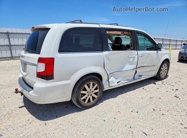 2C4RC1BG2GR140968 2016 CHRYSLER TOWN Белый Задняя правая четверть