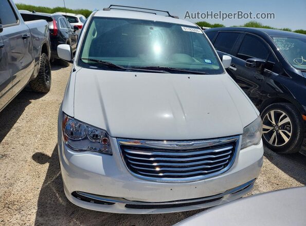 2C4RC1BG2GR140968 2016 CHRYSLER TOWN Белый Вид спереди
