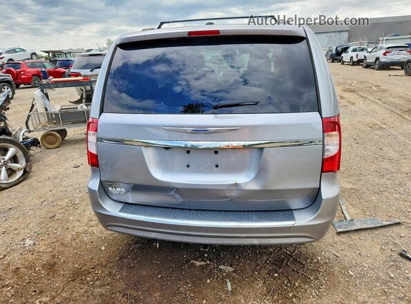 2C4RC1BG2GR229200 2016 CHRYSLER TOWN Серебряный Вид сзади