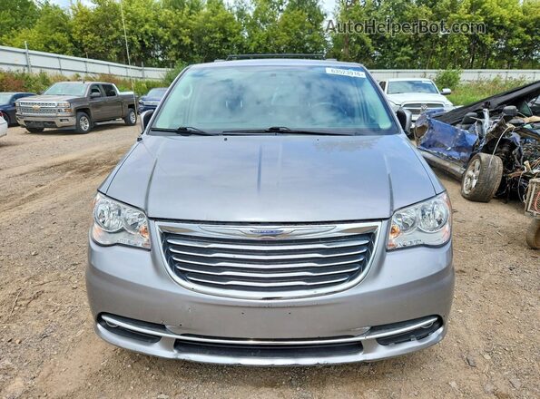 2C4RC1BG2GR229200 2016 CHRYSLER TOWN Серебряный Вид спереди