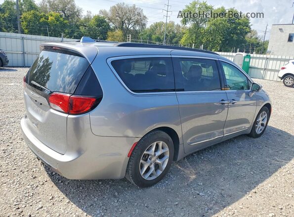 2C4RC1BG2HR816479 2017 CHRYSLER PACIFICA Silver Հետևի աջ