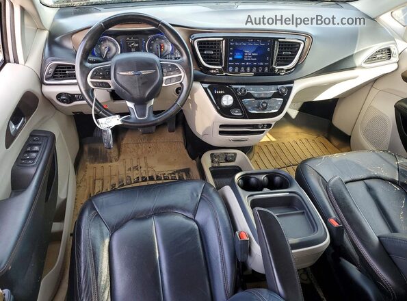 2C4RC1BG2HR816479 2017 CHRYSLER PACIFICA Silver Առջևի վահանակի տեսք