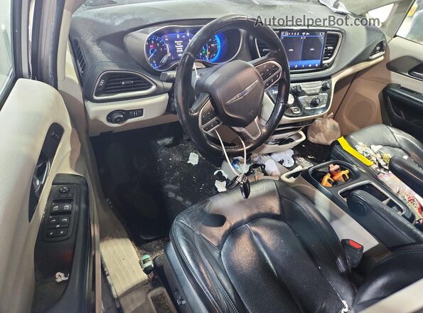 2C4RC1BG2MR531498 2021 CHRYSLER PACIFICA Silver Vista del salpicadero