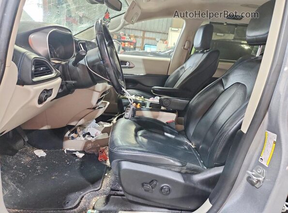 2C4RC1BG2MR531498 2021 CHRYSLER PACIFICA Silver Vista interior delantera