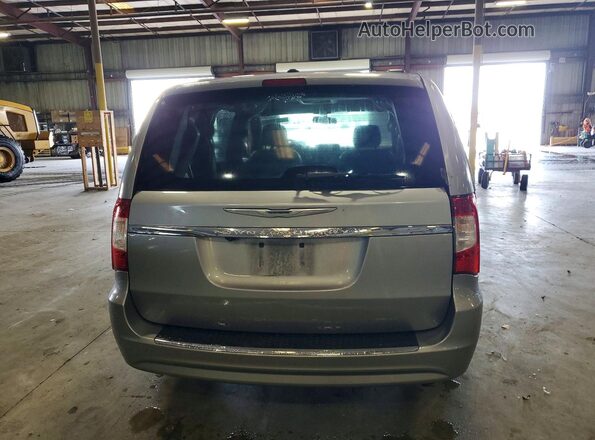 2C4RC1BG3GR175650 2016 CHRYSLER TOWN Серебряный Вид сзади