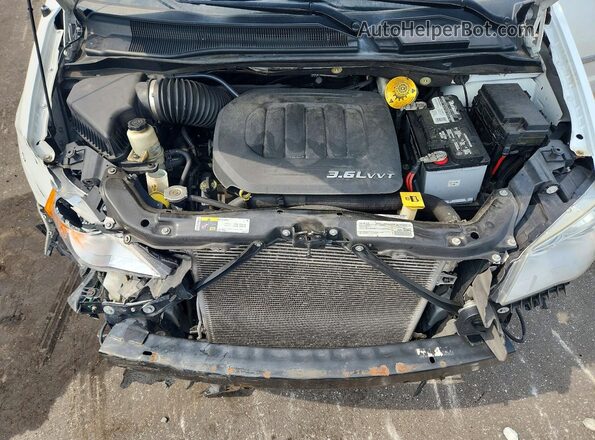 2C4RC1BG3GR281161 2016 CHRYSLER TOWN Белый Вид подкапотного пространства