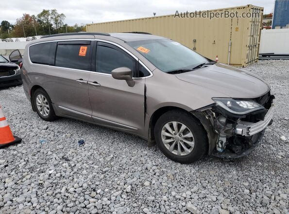 2C4RC1BG3HR636248 2017 CHRYSLER PACIFICA Tan Առջևի աջ