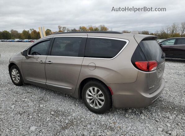 2C4RC1BG3HR636248 2017 CHRYSLER PACIFICA Tan Հետևի ձախ