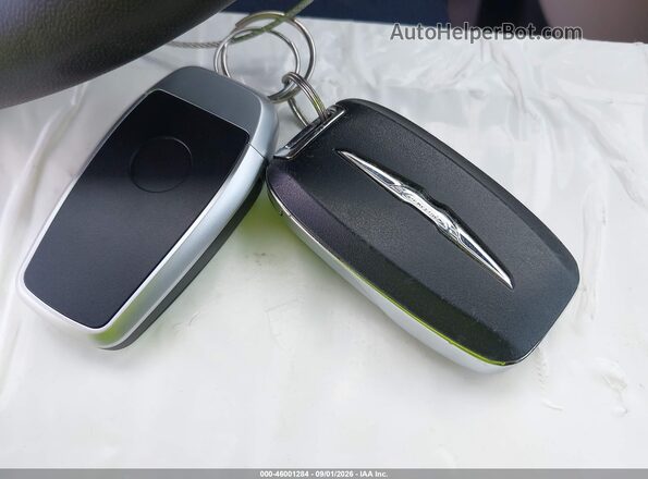 2C4RC1BG3NR198262 2022 CHRYSLER PACIFICA Белый Вид панели приборов