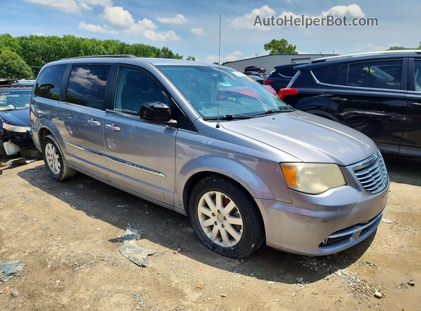 2C4RC1BG4GR173597 2016 CHRYSLER TOWN Silver Delantero derecho