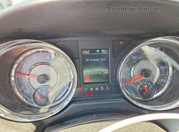 2C4RC1BG4GR173597 2016 CHRYSLER TOWN Silver Vista del cuadro de instrumentos