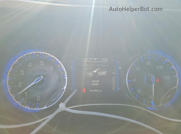 2C4RC1BG4JR107557 2018 CHRYSLER PACIFICA Burgundy Instrument cluster view