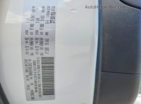 2C4RC1BG4JR228069 2018 CHRYSLER PACIFICA White სალონის 360-გრადუსიანი ხედი