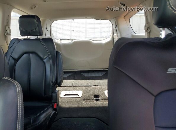 2C4RC1BG4PR531264 2023 CHRYSLER PACIFICA White Вид задніх сидінь