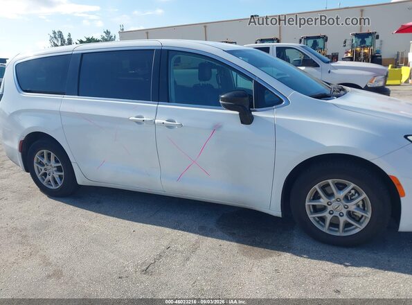 2C4RC1BG4RR149643 2024 CHRYSLER PACIFICA White Front view