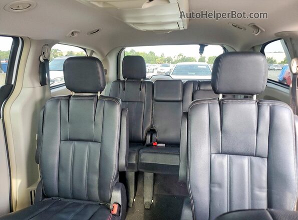 2C4RC1BG5GR198766 2016 CHRYSLER TOWN Белый Вид задних сидений