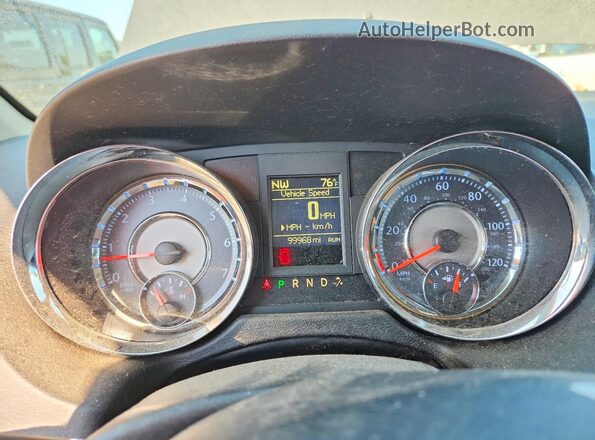 2C4RC1BG7GR133840 2016 CHRYSLER TOWN Charcoal Вид щитка приладів