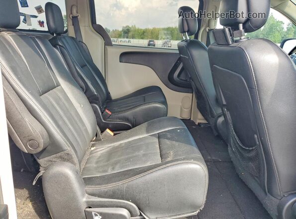 2C4RC1BG7GR206558 2016 CHRYSLER TOWN Серый Вид задней части салона
