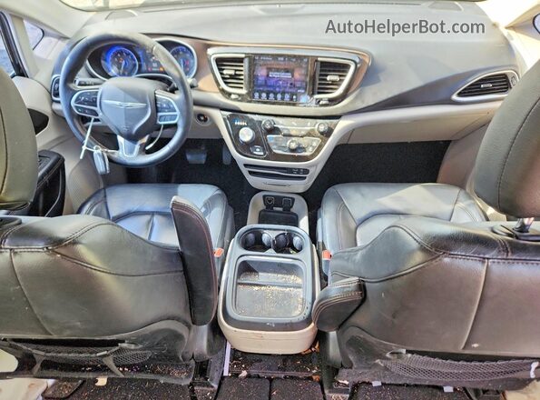 2C4RC1BG7HR778151 2017 CHRYSLER PACIFICA Black Вид панелі приладів
