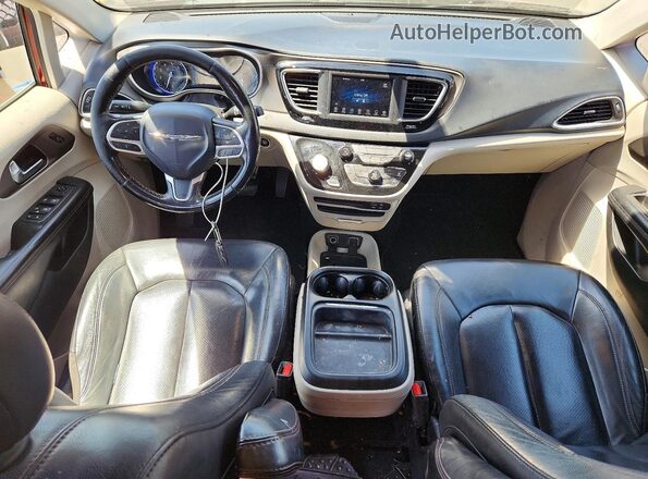 2C4RC1BG7LR276992 2020 CHRYSLER PACIFICA Бордовый Вид панели приборов