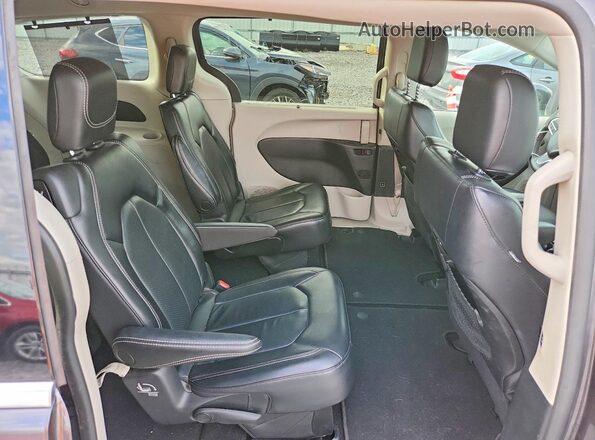 2C4RC1BG8NR149011 2022 CHRYSLER PACIFICA Silver Vista interior trasera