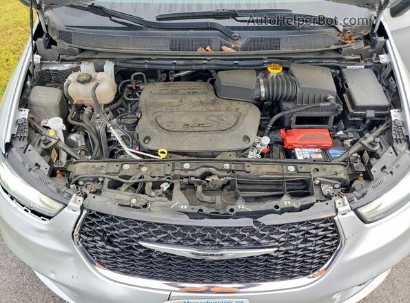 2C4RC1BG8PR582198 2023 CHRYSLER PACIFICA Серебряный Вид подкапотного пространства