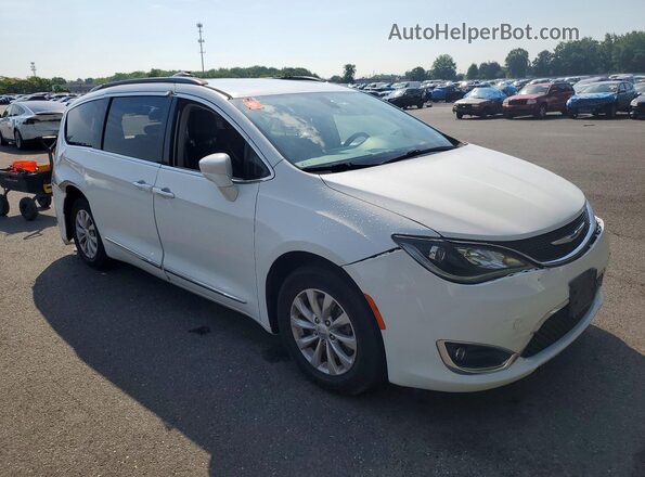 2C4RC1BG9HR621771 2017 CHRYSLER PACIFICA Белый Передняя правая четверть