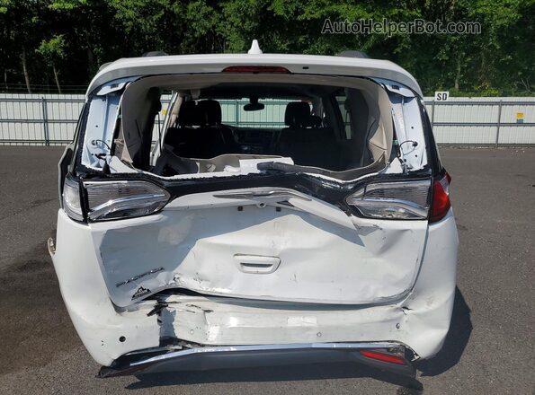 2C4RC1BG9HR621771 2017 CHRYSLER PACIFICA Белый Вид сзади