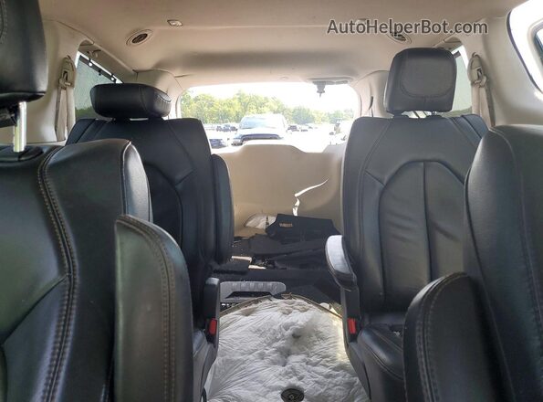 2C4RC1BG9HR621771 2017 CHRYSLER PACIFICA Белый Вид задних сидений