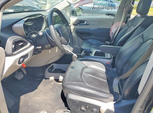 2C4RC1BG9PR571968 2023 CHRYSLER PACIFICA Black Front interior view