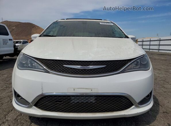 2C4RC1BGXJR110558 2018 CHRYSLER PACIFICA White წინა ხედი