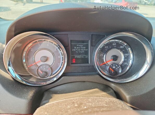 2C4RC1CG1GR283506 2016 CHRYSLER TOWN Золотой Вид щитка приборов